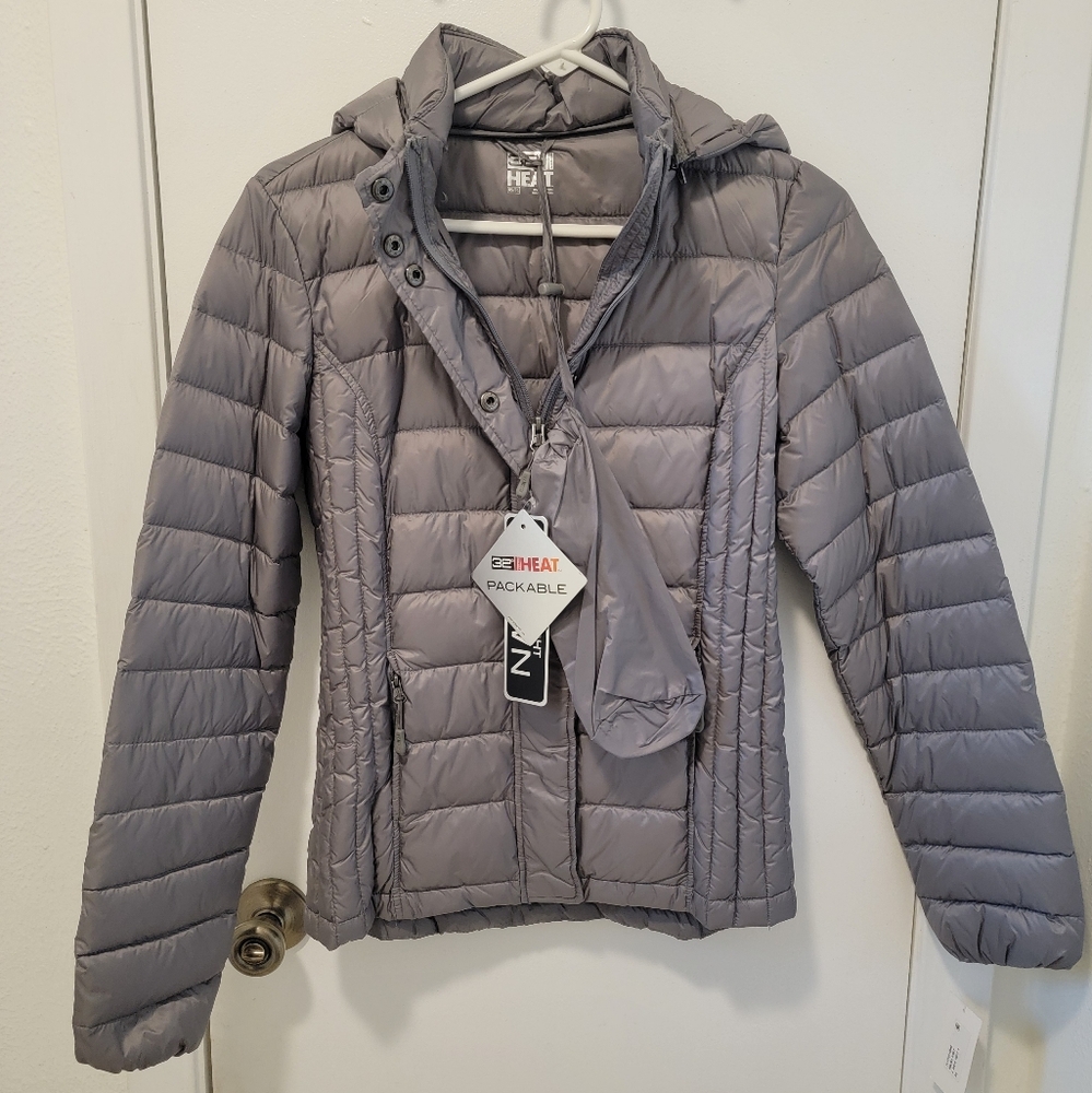 32 Degrees Women's Silver Packable Puffer Jacket